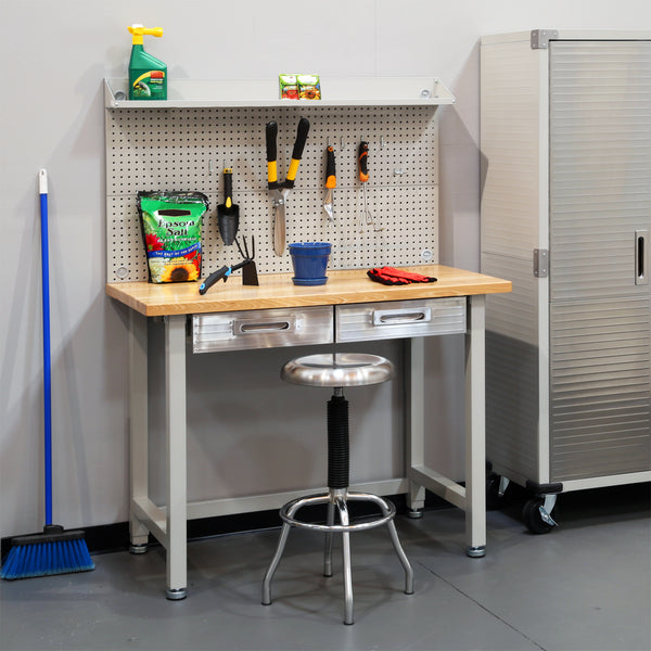 UltraHD® Werkbank mit Lochwand und Hakensortiment